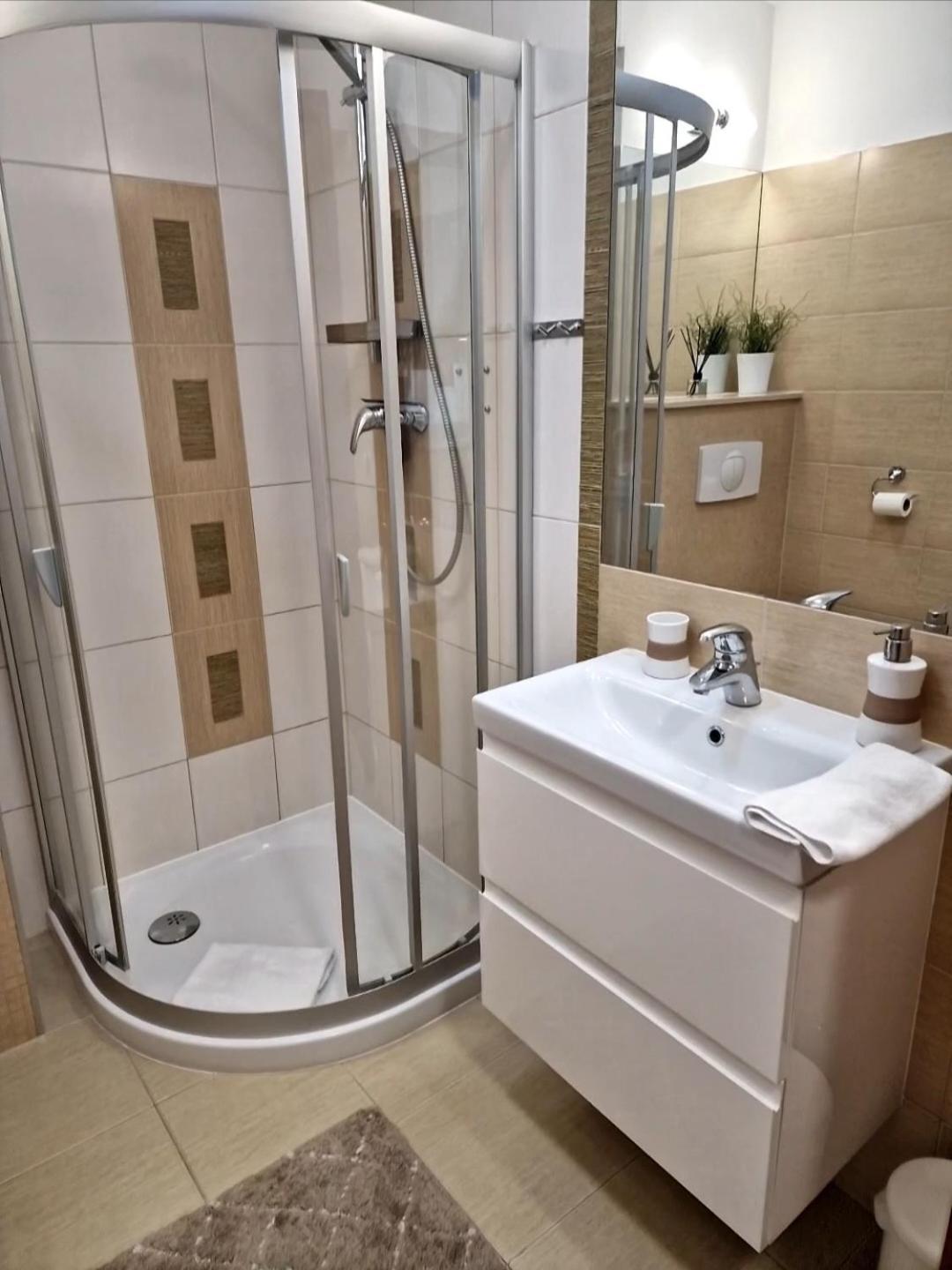 Apartament Aleksandra Świnoujście Exteriör bild